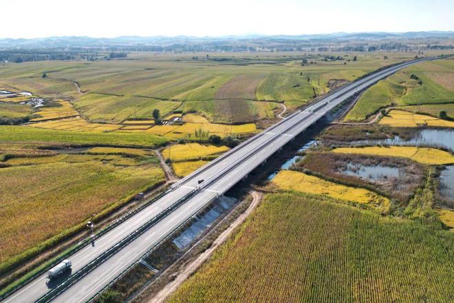 公路烟筒山至双阳西段建成通车马竞合作伙伴延吉至长春高速(图2)